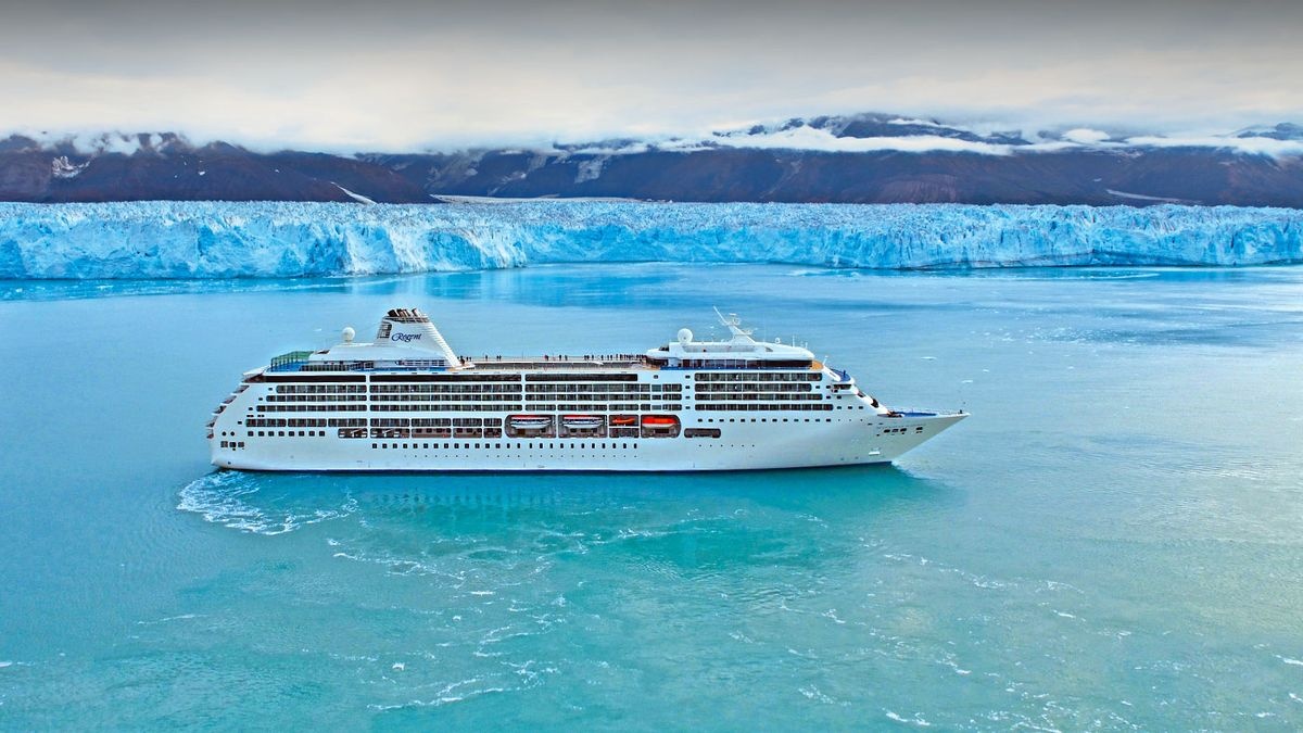 Seven Seas Explorer - Regent Seven Seas Cruises
