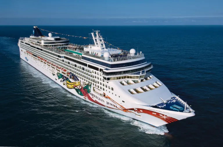 Norwegian Jewel, Quebec