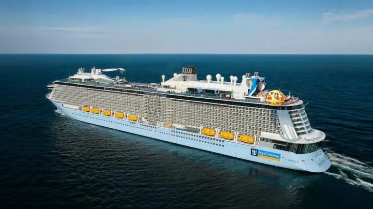 Spectrum of the Seas, Shanghai