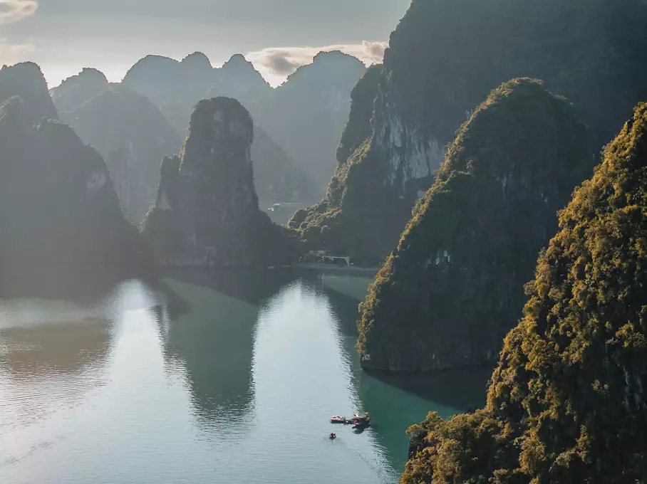Ha Long Bay (Hanoi), Viet Nam